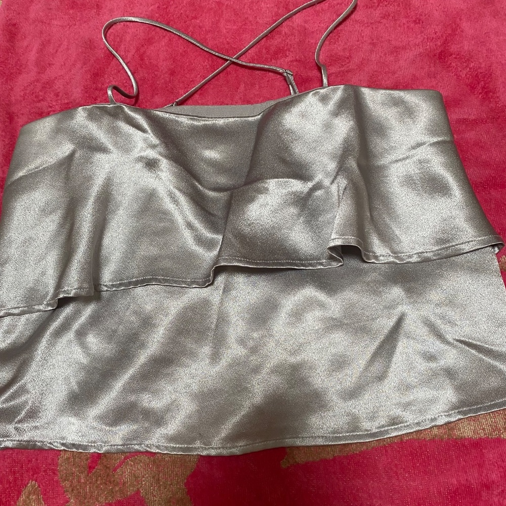 Top - Picture 2 of 2